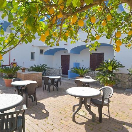 Hotel Celeste Procida Buitenkant foto