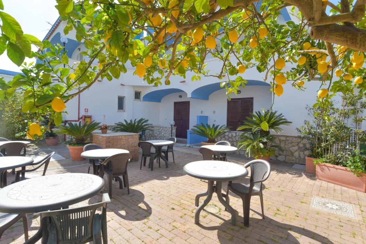 Hotel Celeste Procida Buitenkant foto