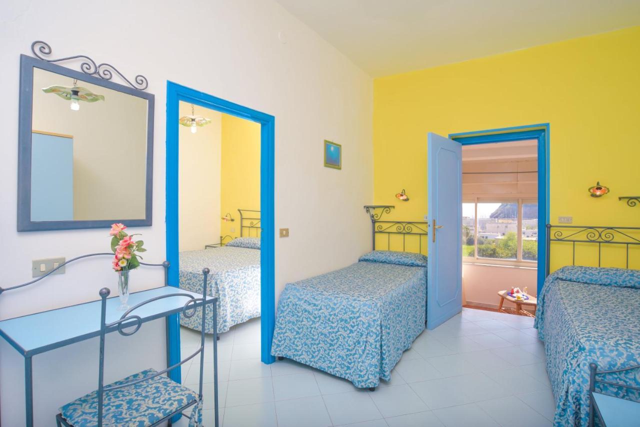 Hotel Celeste Procida Buitenkant foto