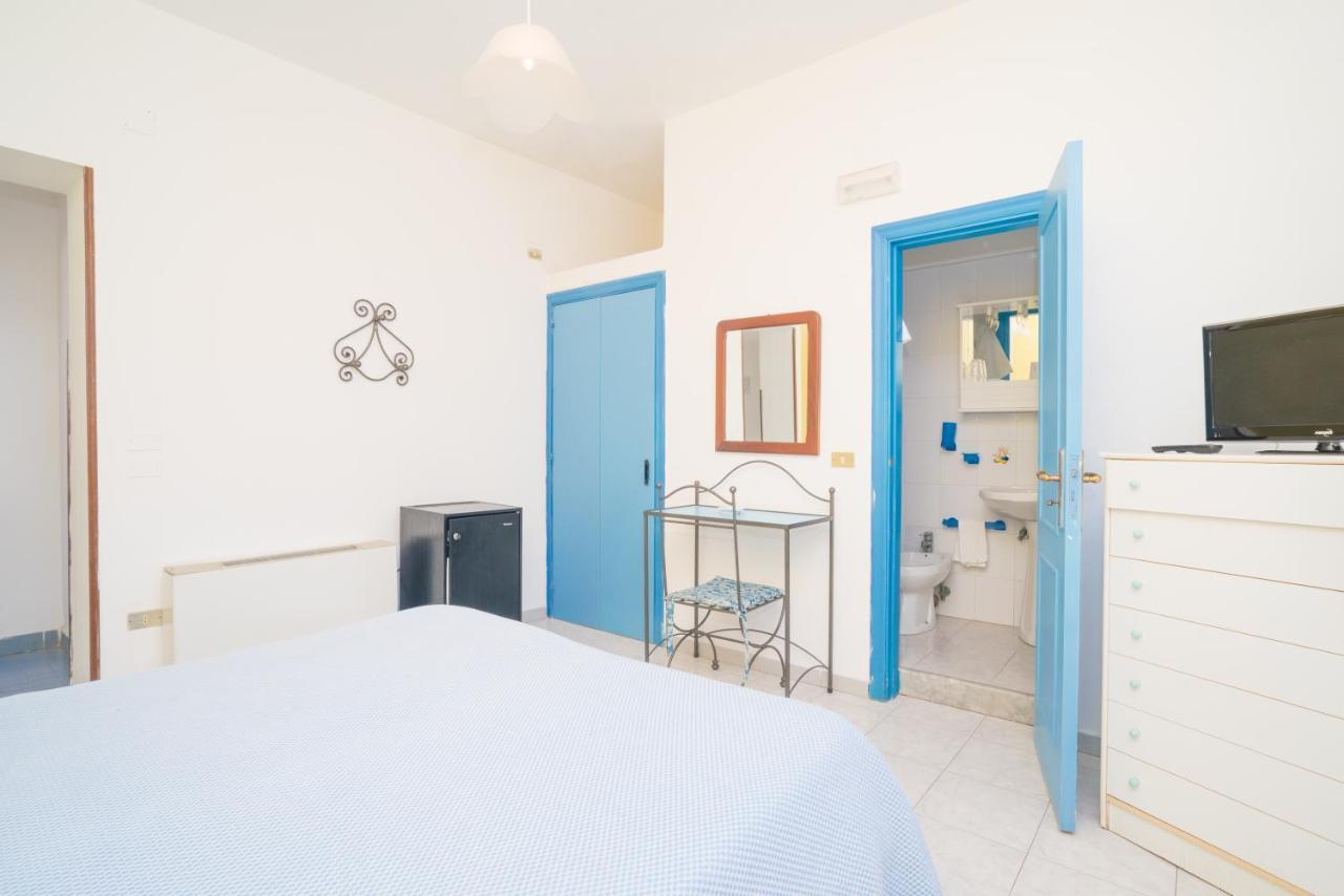 Hotel Celeste Procida Buitenkant foto