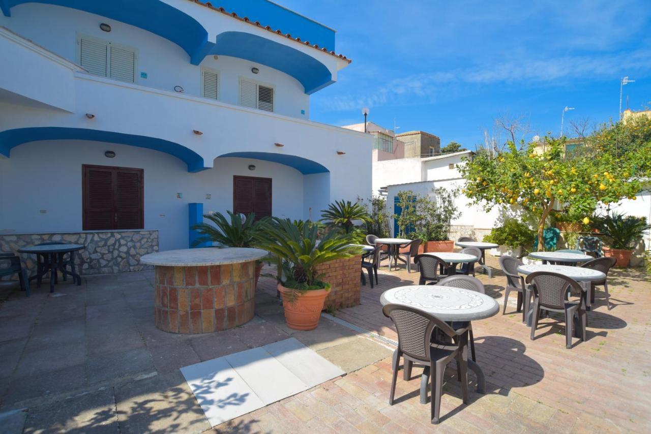 Hotel Celeste Procida Buitenkant foto