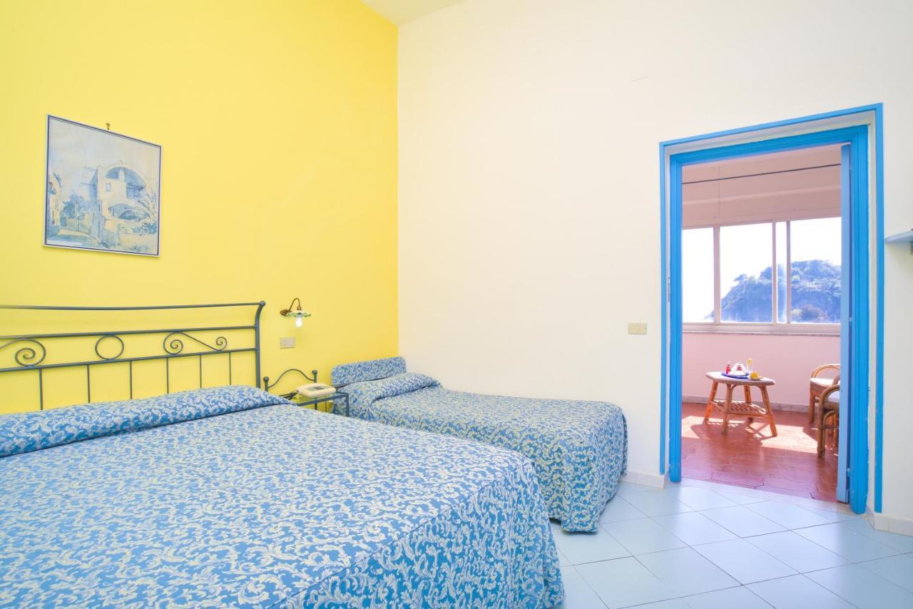 Hotel Celeste Procida Buitenkant foto
