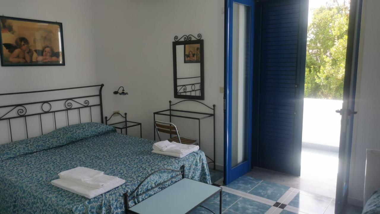 Hotel Celeste Procida Buitenkant foto