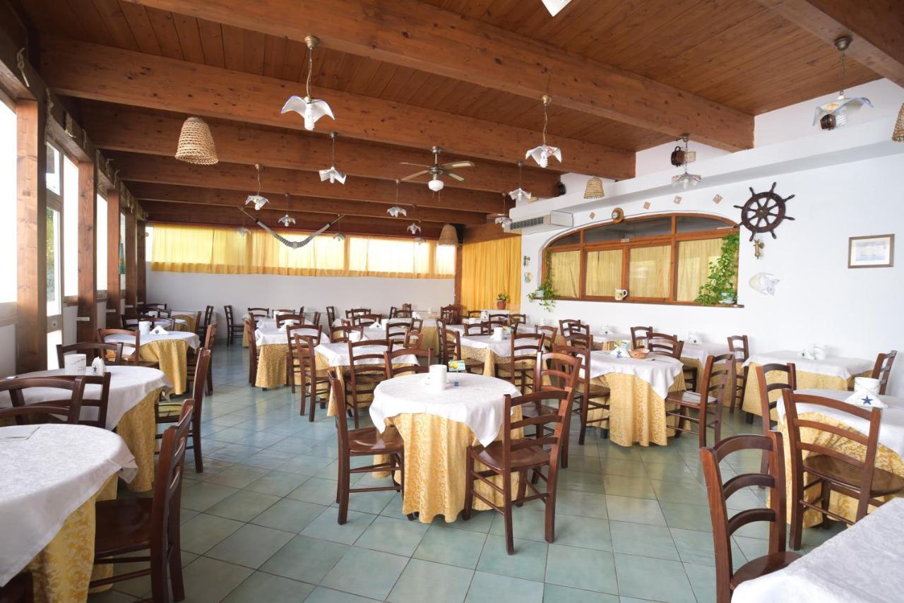 Hotel Celeste Procida Buitenkant foto