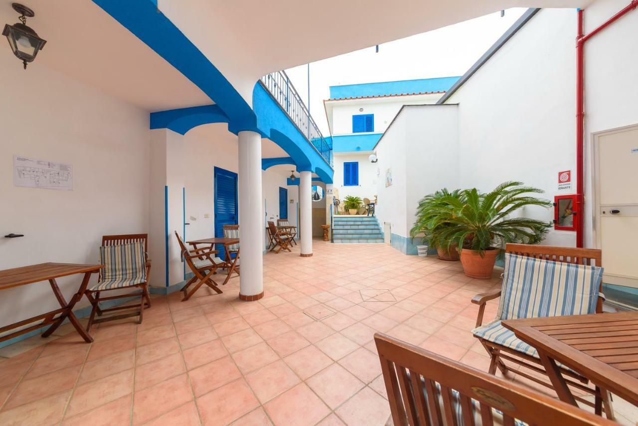 Hotel Celeste Procida Buitenkant foto