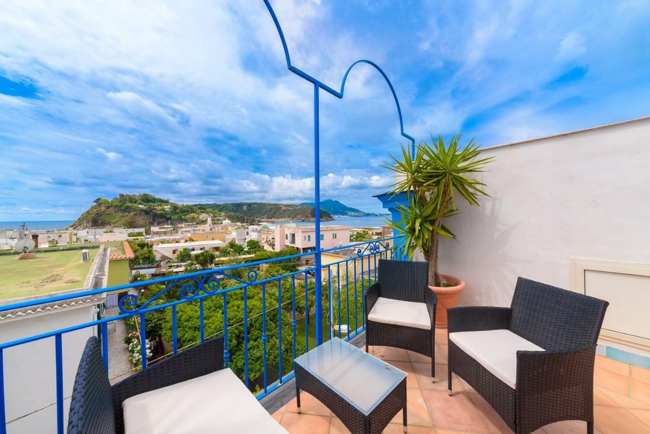 Hotel Celeste Procida Buitenkant foto